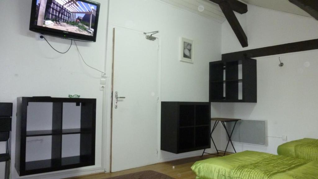 Hotel De L'Avenue Bonson  Pokój zdjęcie